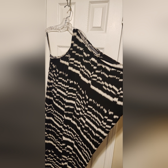 CITY CHIC One Shoulder Dress - Picture 2 of 3